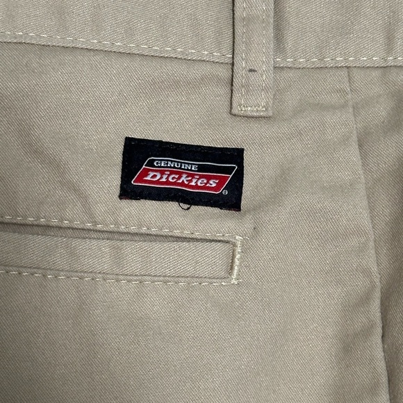 Men's Dickies 44 2XL XXL Shorts Khakis Chino Khaki Tan Phone Pocket Relaxed Fit - Picture 7 of 8